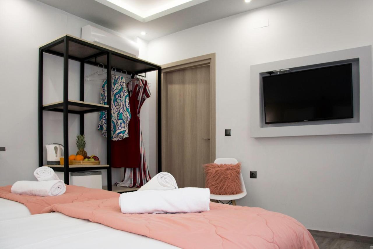Big Max Guesthouse Kavos Exterior photo